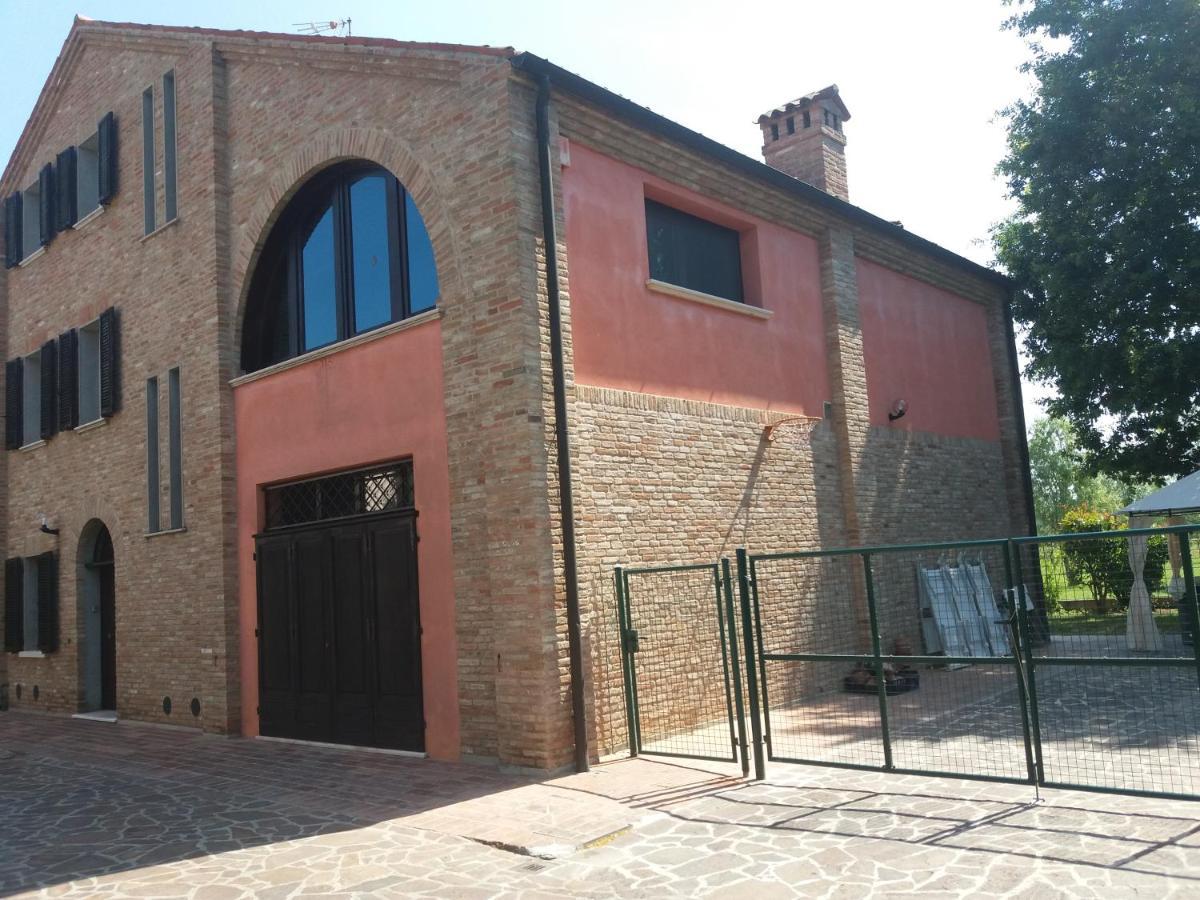 R&B Un Mondo A Colori Ferrara Exterior photo